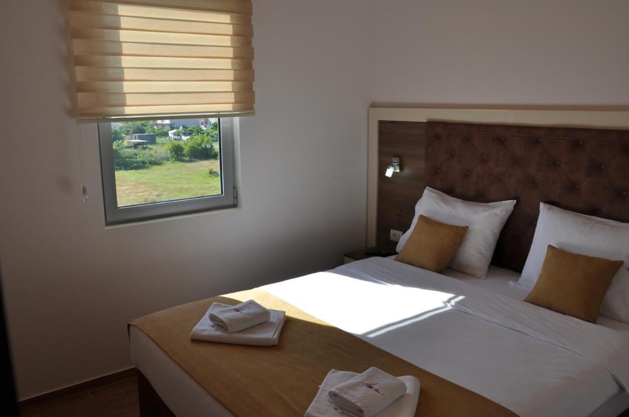 Heaven Lux Ulcinj Hotel Exterior foto