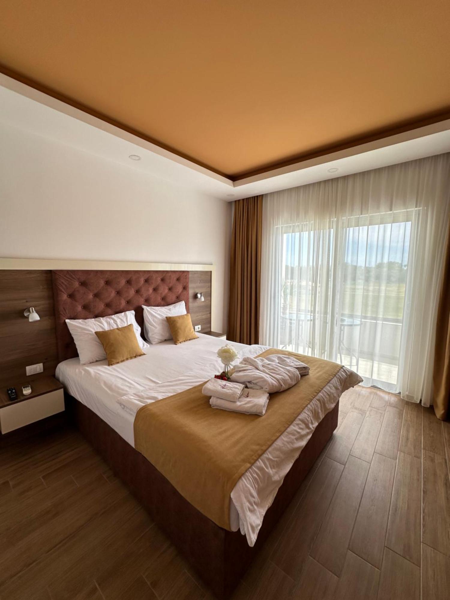 Heaven Lux Ulcinj Hotel Exterior foto