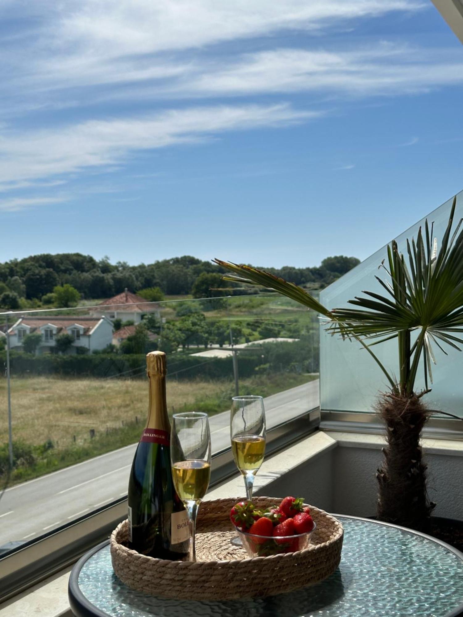 Heaven Lux Ulcinj Hotel Exterior foto